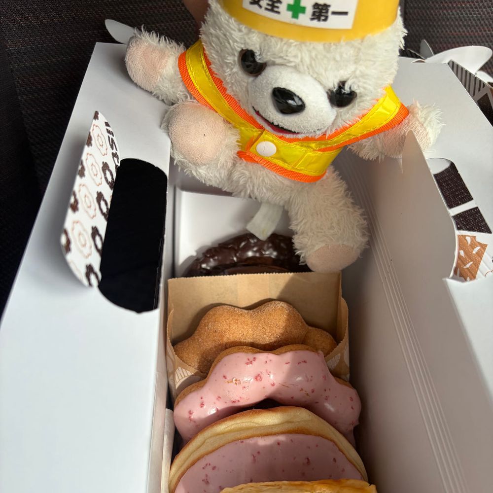 まさかの2回目のもっちゅりんヨシ❗️
しかも今回は色々あるぞヨシ❗️
みたらしのタレがお尻に付着、注意ヨシ❗️