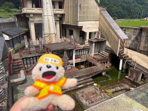 怪しい謎の寺、ヨシ❗️❗️