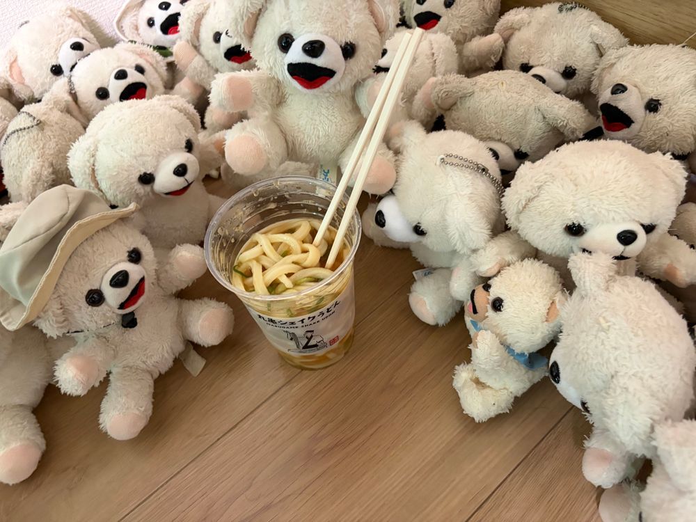 今日は久しぶりにシェイクうどんを食べたよー❗️
テイクアウトだから家に持ち帰ってみんなで食べたんだー