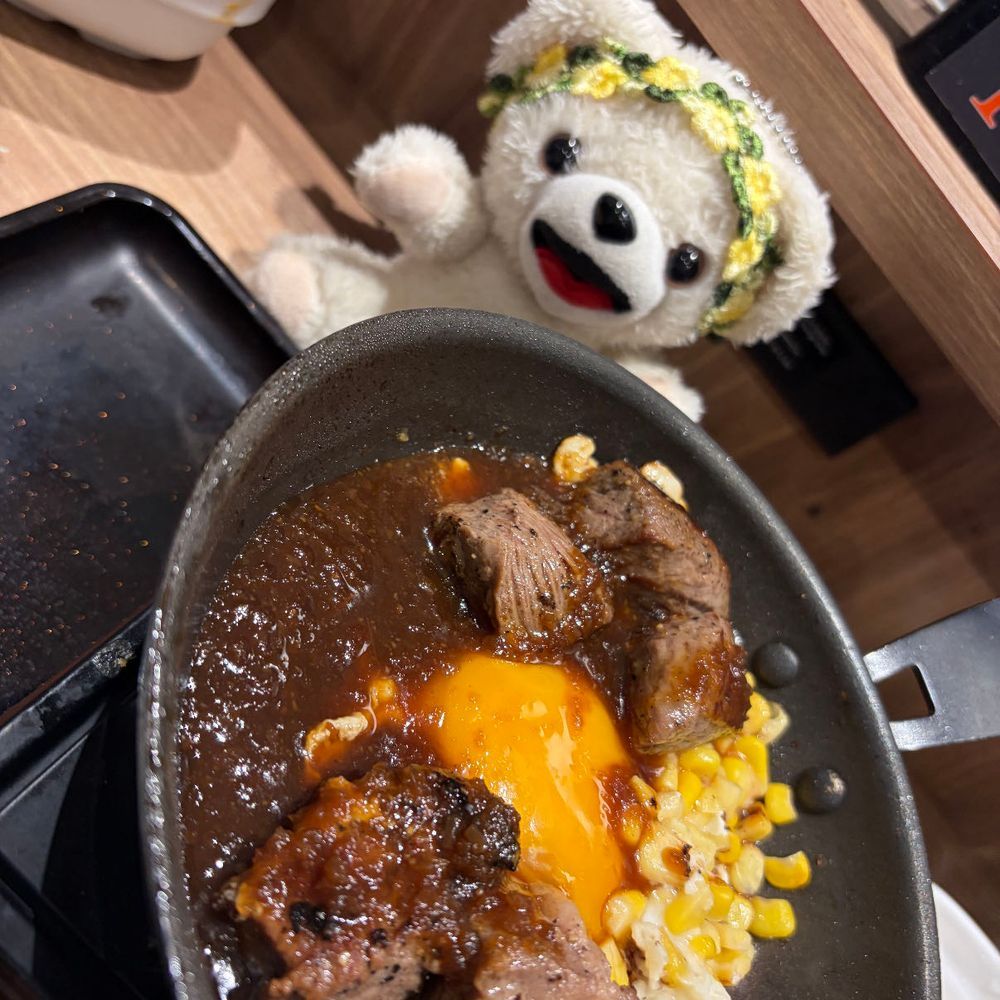 さて、今夜は吉野家の極旨牛鉄板ステーキ定食といきますか…