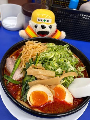 来来亭
旨辛麺
辛さMAX
刻みネギ
チャーシュー
二足歩行の誕生日クーポン(500円引き)