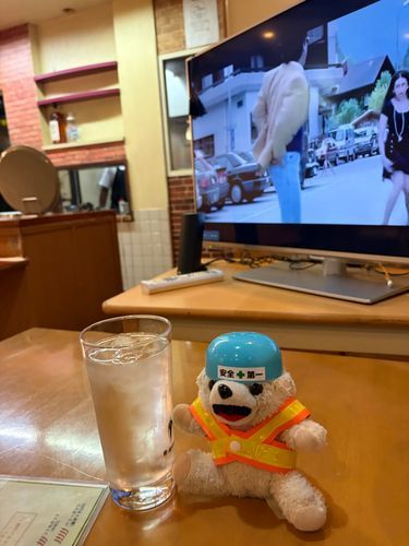 謎のインド料理屋ヨシ❗️
謎スープヨシ❗️
(1週間で3回くらいインド料理屋にきているこぐま)