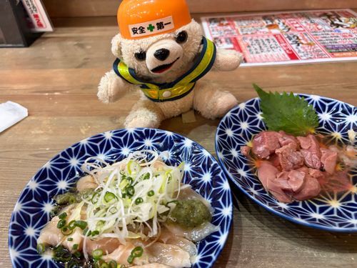 鳥刺しヨシ❗️
(低温調理らしいけど本当にヨシなのか？)
