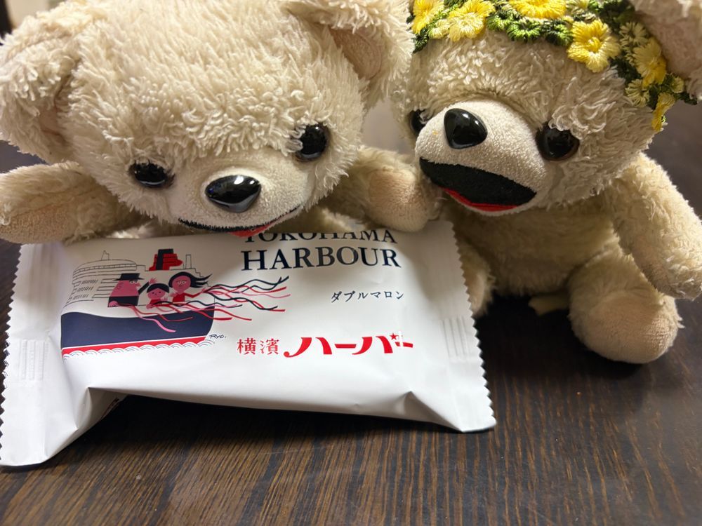 横浜で
買ったお菓子で
ティータイム🫖