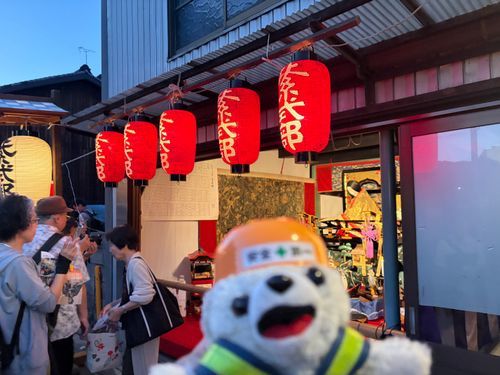 今日はお祭りに行ったヨシ❗️
にく盛り焼きそばに、お肉が全く入ってなくてヨクナシ❗️❗️