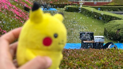 ナガノピカ「あそこからシャボン玉が出まくっているピカね！」