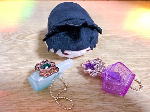 リップとマニキュアがでました!
キラキラパーツが可愛い🩷