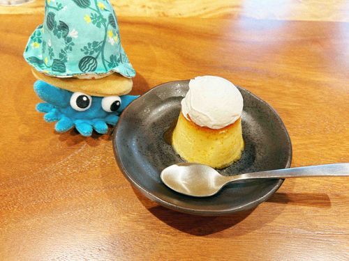 プリンオム