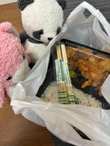 みてみてー！
からあげべんとーや