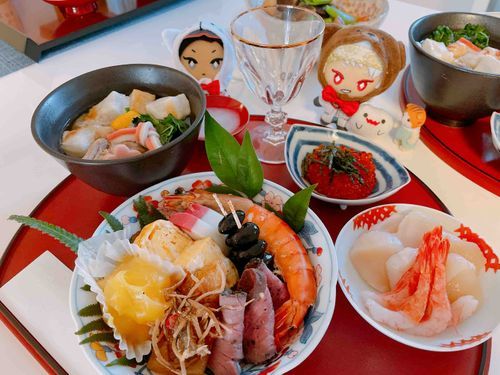 博士だ
1月はごちそうと写真を撮ったり
お風呂に入って干されたり
いそがしい毎日だったよ

世界中のぬいぐるみのみなさん
今年もよろしく