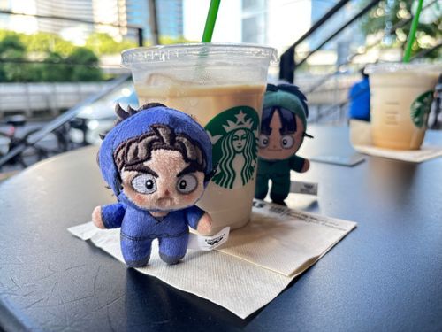 なんか見られてる気が……
ｲｹﾄﾞﾝｯ