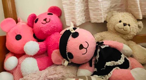 目がさめたら隣にいるよ。
たまにへんなところで寝てるよ。