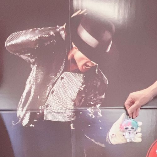 MJ✨