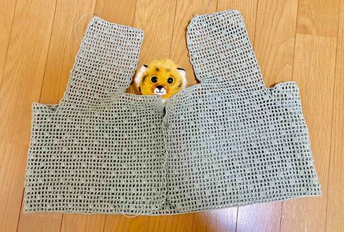 どきょにん　あみもの　してる
そばぼろの　ふとん　かも
