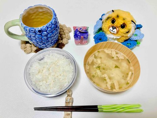 あさ　とんじるごはん