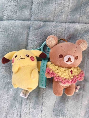 今日、新しく家族が増えました。
おくびょうなピカチュウのおとこの子です！名前はビビに決定しました。

うおクマ共々、ビビのこともよろしくお願いします！

ビビのマイページも作る予定です。
そちらでも仲良くして下さると、とても嬉しいです！

うおクマもビビも、まだ緊張しています。
ビビ、これから仲良くして下さいね。
