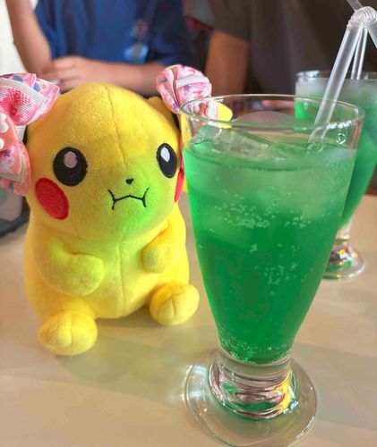メロンソーダを飲んできました⚡️