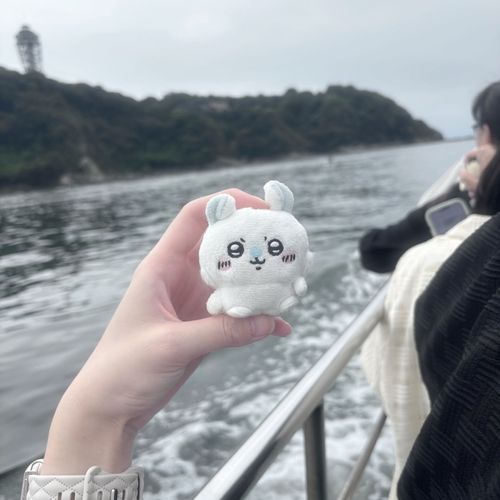 落とさないようにいつもより強めに握られるﾓﾓﾝｶﾞ