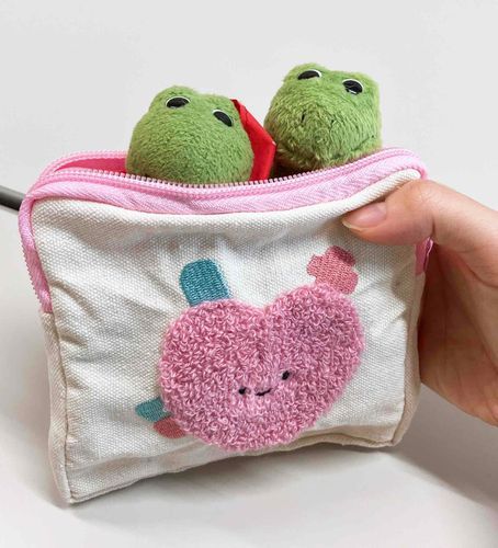 「いのちのようにだいじ｣らしいから、このポーチに入れてくれてるみたいなんだぽこ