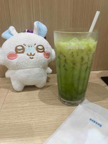 どとーるに来たゾ！すこーしだけ苦味があって甘くてうまッ！🍵🥛