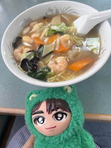 お昼にえびラーメンを！

美味しかったね😋