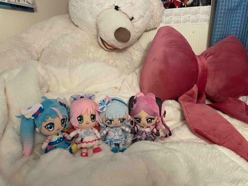 ハートをめろっとひとりじめ

キュアキッスさんです。
よろしくね。