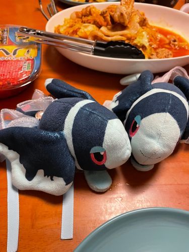 むちむち

きむちいためだ〜！
ちょっとだけ からいから おちゃを たくさん よういして たべようね