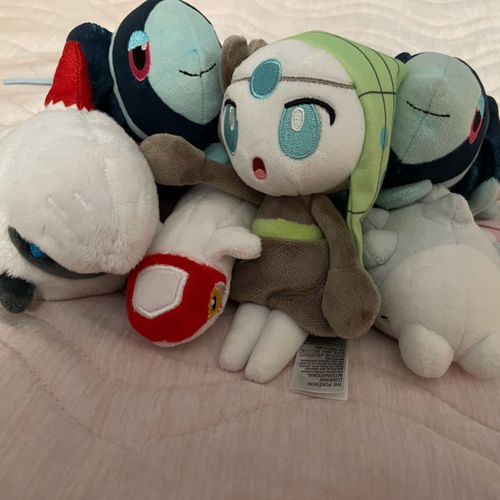 7月と8月のごあいさつ

じつは ２かげつまえ… 7がつから、 ぼくたち ネオラントと いっしょに おでかけする ポケモンを 1ひきずつ 1しゅうかんごとに こうたいして… て いう 
なかよしおでかけプロジェクト が！
はじまっていたんだ！🥳

だい 1だん 7がつの めんばーは、
メラルバさん ラティアスさん メロエッタさん ユキハミさんに たんとうして いただきました！ みんな おくれちゃったけど ありがとう！

そして だい ２だん 8がつの めんばーは、
ムンナさん ムシャーナさん マギアナさん ルギアさんに たんとうして いただいたよ！ みんなも ありがとう！ 

だい 3だん 9がつの めんばーも ちょっとずつ おしゃしんに とうじょうするよ📸
みんな なかよくしてね！