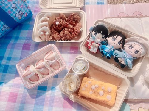 みんなでお花見🌸
お弁当、おいしく作れてよかったね🍙🎶