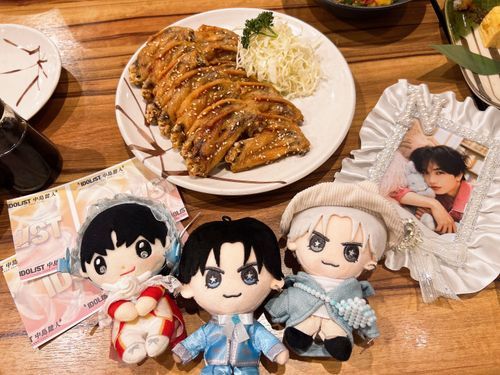 きのうライブ終わりに手羽先を食べたよ🍗おいしくて夢中でたくさん食べちゃった、、、！