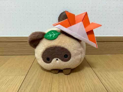 5月といえばかっこいいカブト!
耳につけてみたよっ!
（⚠︎タヌーは5月はカブトって思ってるだけです）