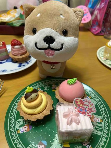 ひなまつりだー
ぼくの分はどれかなー
