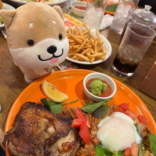 ココ来るとどーしてもジャンバラヤ食べてしまうヌシ。コーラがとまらないー