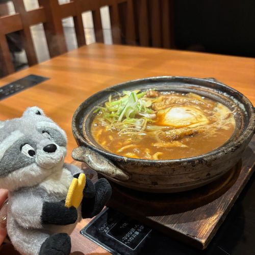 みそ煮込みうどん！！だ！！！
うまー！！！！！✨