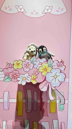 次はマイメロ！
お花のブーケかな？
かわいいね！