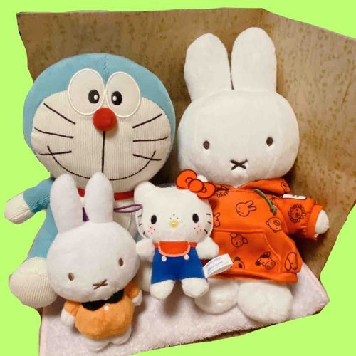 昨日と今日だけでこんなにぬいが増殖するなんて可愛い恐ろしい🦧
ドラちゃんとミッフィーは誕プレなので感謝しかないです🙂‍↕️
他の小さき民たちはミニクレーンゲームでお迎え🏗️