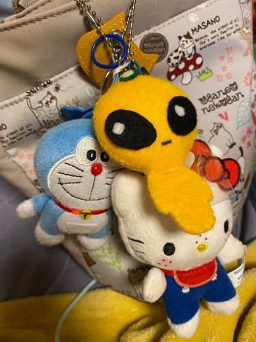 最近はこの子達とnewおバッグでせっせと通ってるよ🫶
みかん宇宙人は私が縫い縫いしました🍊👽　かわゆいね