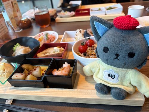 ﾓｸﾞﾓｸﾞ…( ˙༥˙ )
