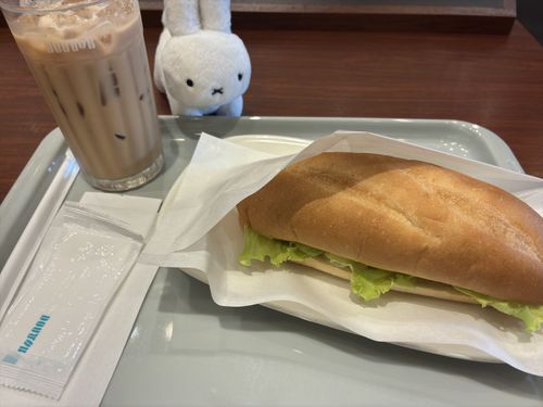 🐰⚪️おいしいですか?