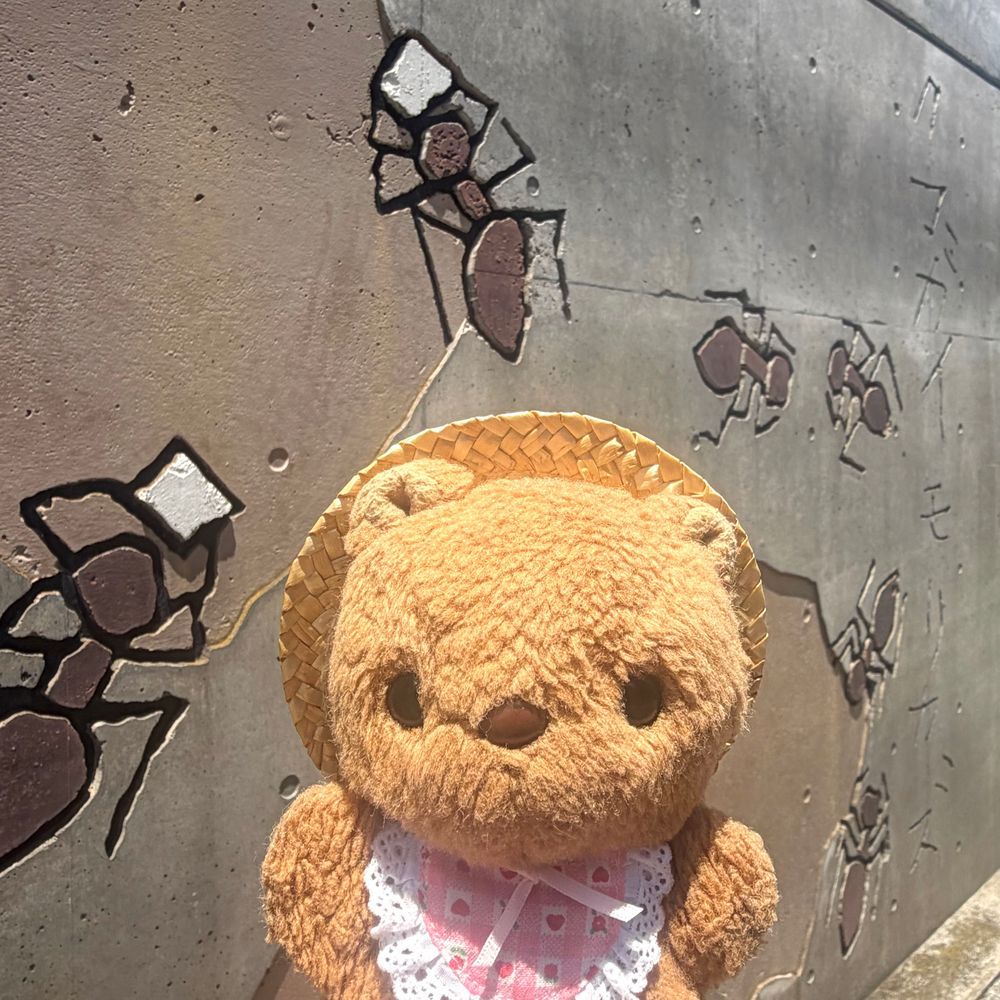 くまがいもりかずせんせの びじゅつかん いってきたよ～🎶
かいぬしは まいとし この じきに もりせんせの えに あいに いくのを とっても たのしみに してるんだあ✨️
ことしは ちゃーちゃんと いっしょに もりせんせに だっこ してもらったよ💖
‪(՞ .  ̫ .՞)︎💕︎
