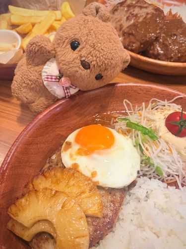 あめが やんだから びっくりどんきで よるごはん🍽️
だいすきな ぱいんと たまご とっぴんぐ だよ🎶

たいふうに じしんも あって とっても こわいよ
みんなの すんでる ところに ひがいが ありませんよに

しずかで ふあんが ない まいにちが いいね😢
‪(՞ .  ̫ .՞)︎💕︎