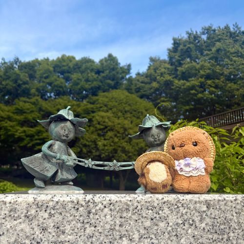 とっても おっきな こうえん あそびに いったよ～💖
こうえんの なかに しょくぶつえんも あるの🌿
しょくぶつえんと いえば りすちゃん たんけんたいの しゅつどう だよ～✊✨️
じゃんぐる たんけんの おしゃしんは また あした とうこう するね🎶
‪(՞ .  ̫ .՞)︎💕︎