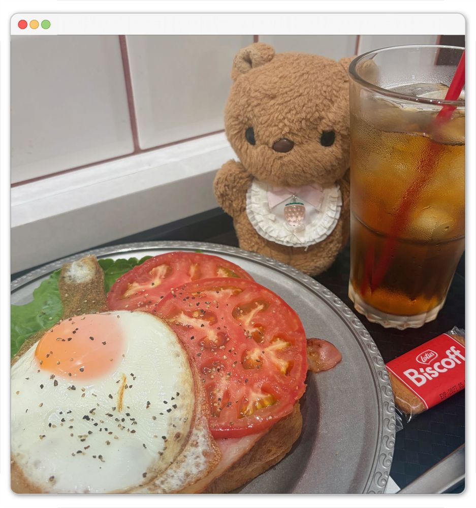 きのうは びじゅつかん いってきたの🖼✨️
たいしょう じだいの おしゃれな でざいんの いんさつを いぱい みたよ💖
だいすきな こばやしかいちせんせや ふきやこうじせんせの さくひん みられて かいぬし とっても うれしそだったよ～🎶

3まいめの おしゃしんは きょの おひる🍽️
びーえるてぃーの おーぷんさんど おいしかったあ💖

8がつも たのし まいにちに なると いいなあ🌻✨️
‪(՞ .  ̫ .՞)︎💕︎