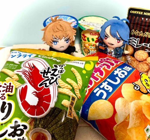 🐦「カルビー殿の商品を買って応援📣だ！」#カルビーがんばれ

😸「うぉー！ポテチは俺に任せてくれ！！何袋でもいけるぜ！😋」