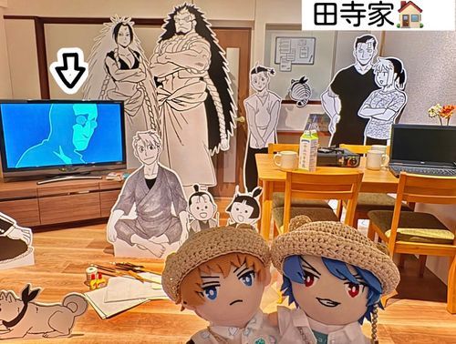 🐦「ここはユル殿達が身を隠している住処だな🏠」

😸「鋼履修済みの人はTVに注目！だぜ！😆」