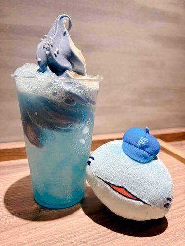 ジンベイザメソーダフロートを食べたよ