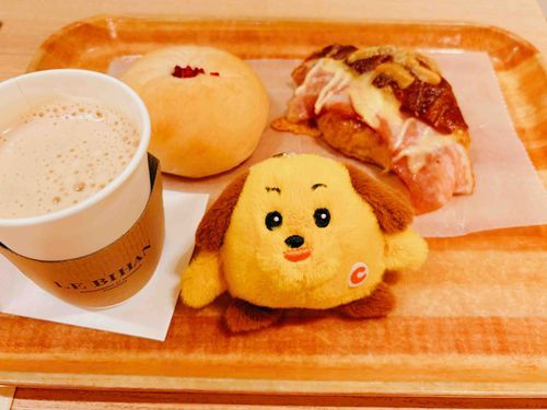 パン屋の朝食だよカスタムくん