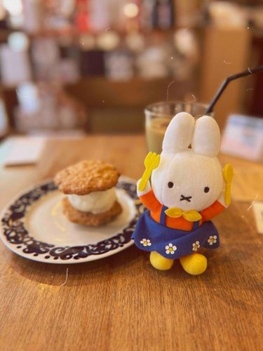 アイスサンドとカフェオレだよ食いしん坊ミフィ