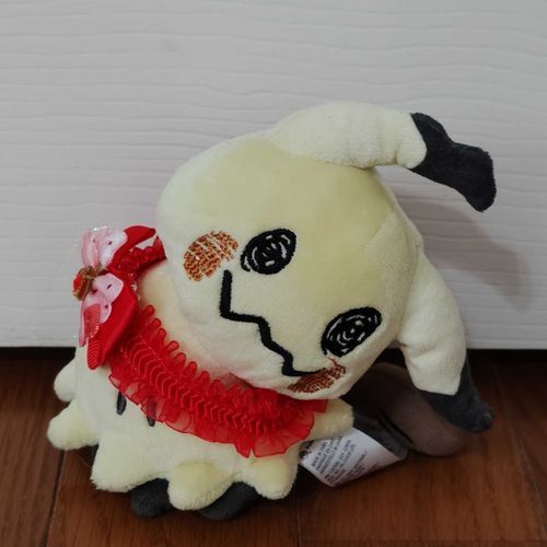 性格は、おとなしめで温厚。主の愛が重すぎて、戸惑いがち。
