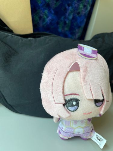 まおぬ、ここはグリーン車だよ。
